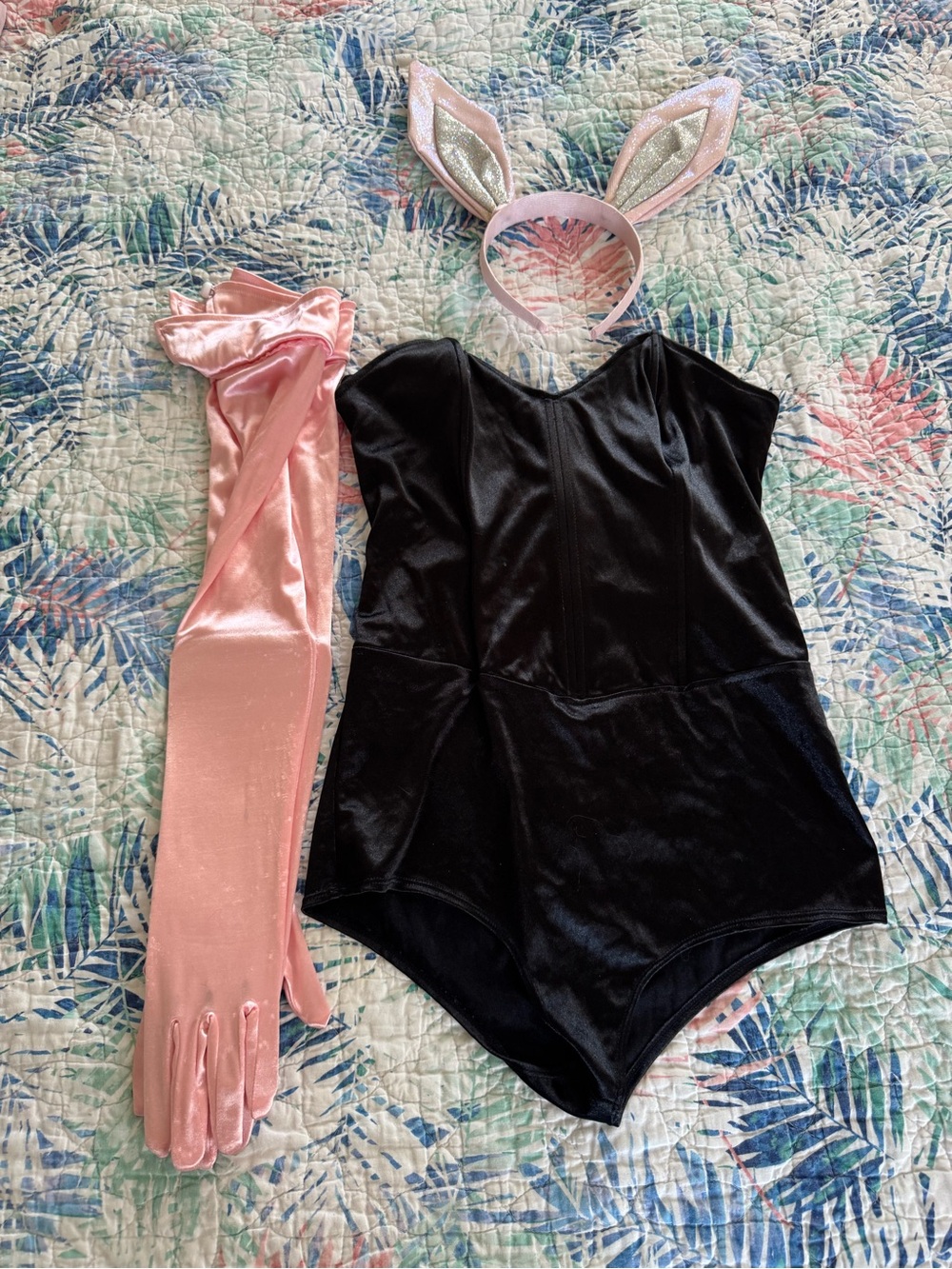 Sexy Bunny Costume Black Bodysuit Pink Gloves Glitter Ears + Bonus Body Suit